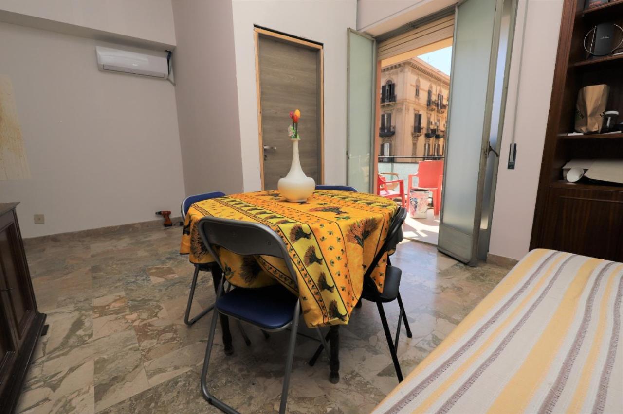 Apartmán Casa Studenti E Giovani Turisti Fkk - Giochi Di Societa Ed Intimo Party - Volontari Benvenuti Palermo Exteriér fotografie
