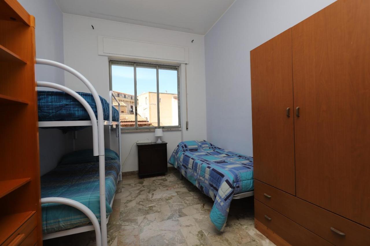 Apartmán Casa Studenti E Giovani Turisti Fkk - Giochi Di Societa Ed Intimo Party - Volontari Benvenuti Palermo Exteriér fotografie
